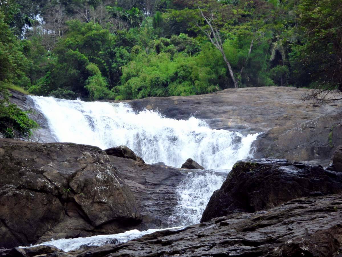 Kanthanpara Waterfalls Wayanad Transpotation