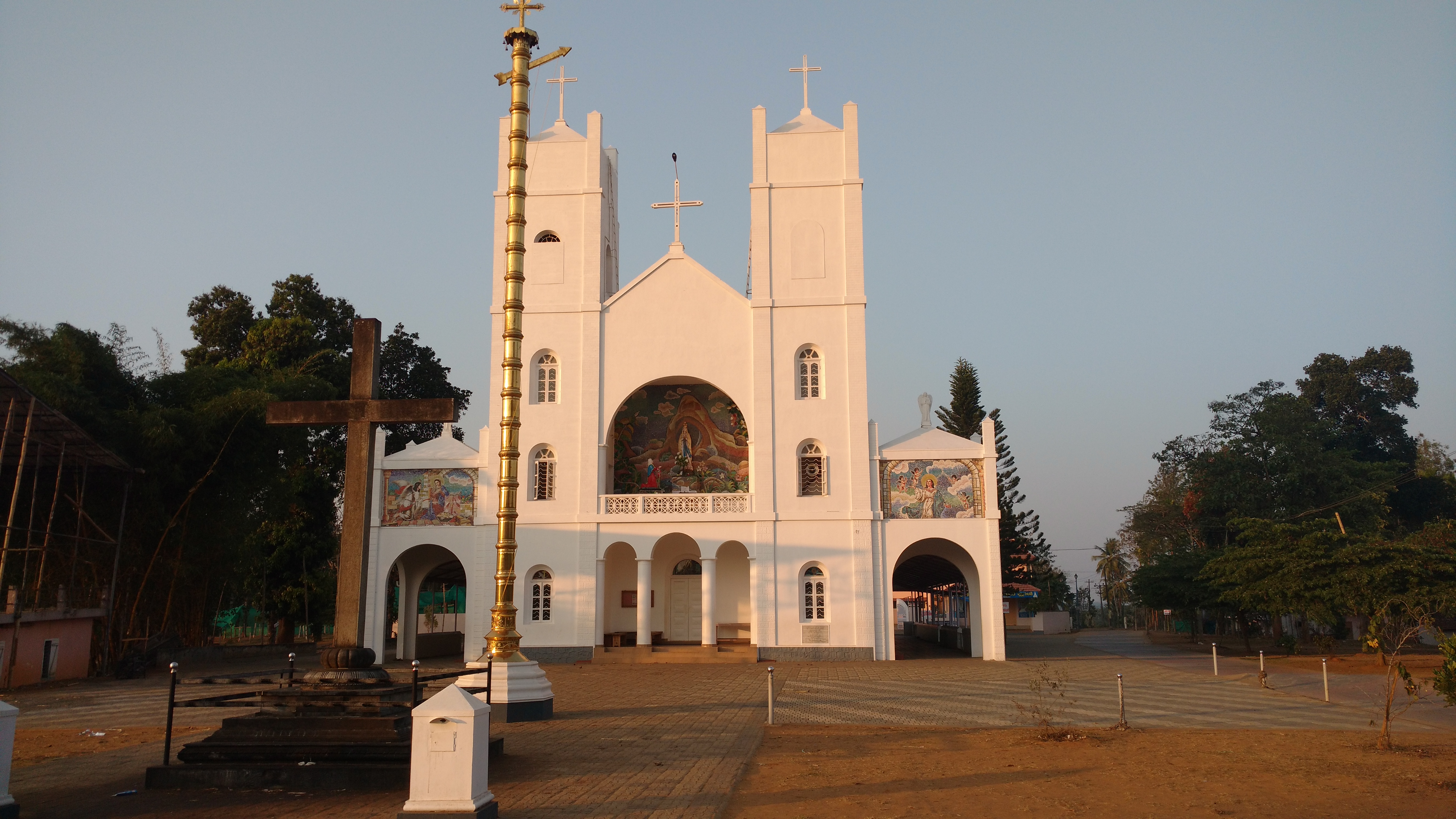 Pallikunnu Church popular religious places